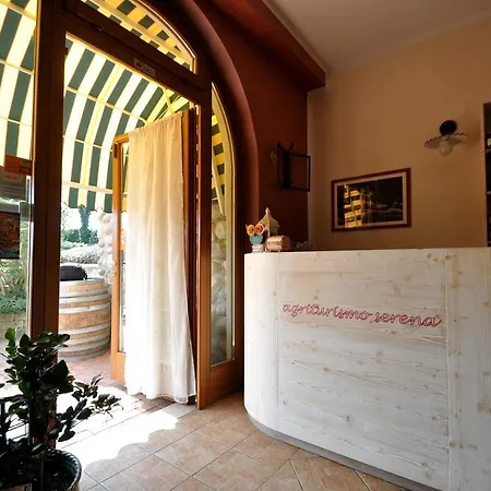 & Agricamping Serena مزرعة للإقامة باسترينغو